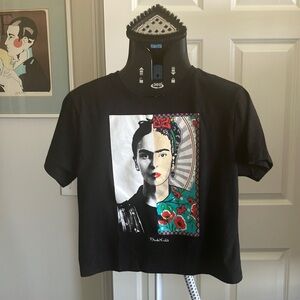Frida Kahlo black tee size M cropped pre-loved light wear hippie chick